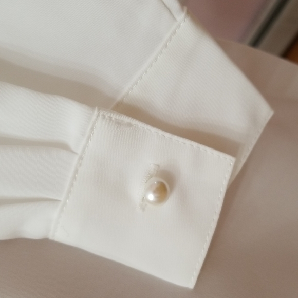 Vintage white button down shirt, size 12P - Picture 12 of 13
